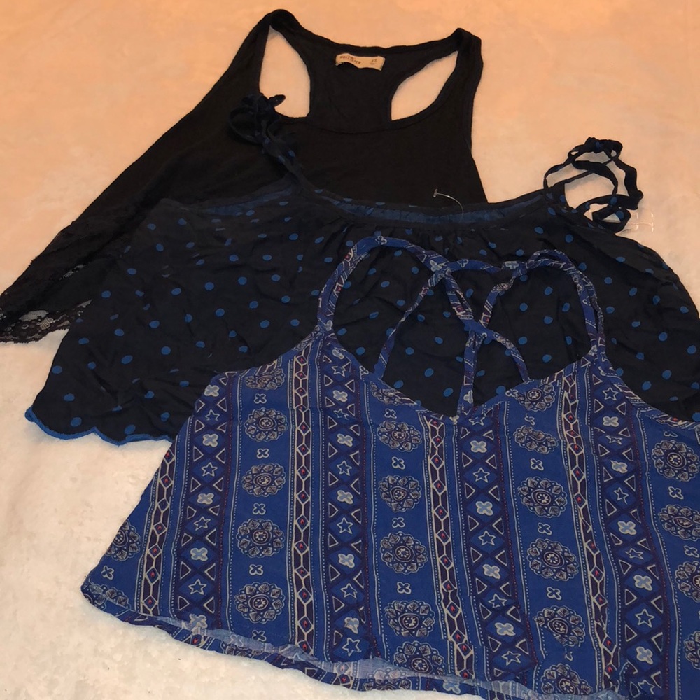 3 Hollister Crop tops
